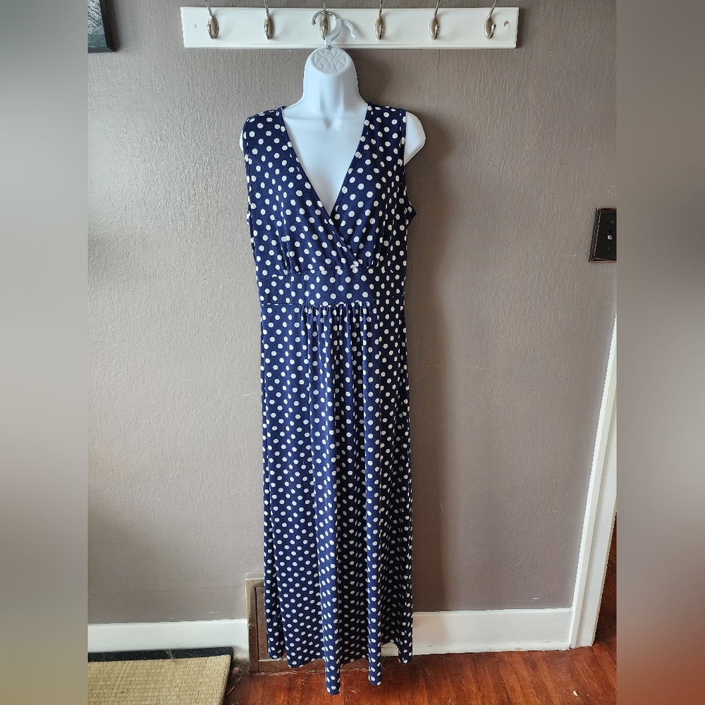 Woosea Blue & White Polka Dot V-Neck Maxi Sleeveless Dress